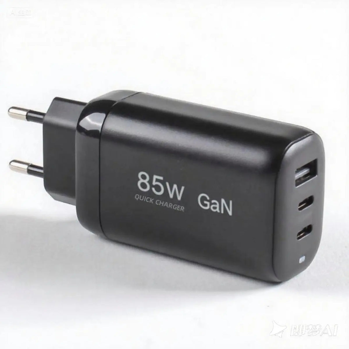 A Three-Port Super Fast Charging System with a Total Power of 85W, Suitable for Laptops, Mobile Phones and Game Consoles